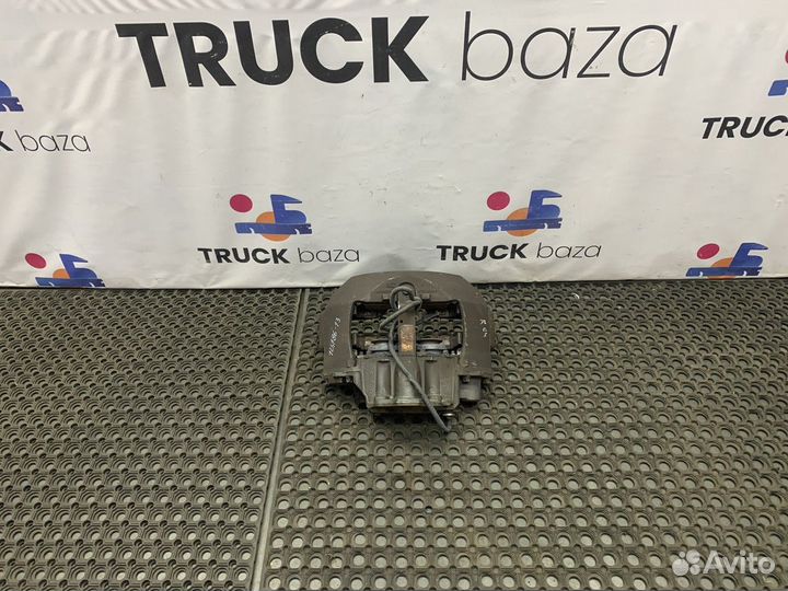 7421487685 Суппорт передний правый