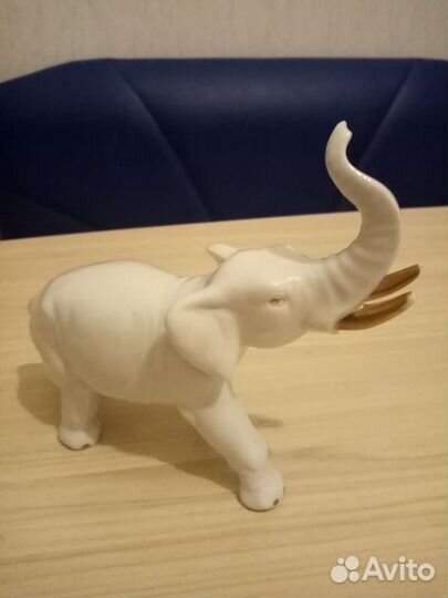 Фарфоровая статуэтка. Германия