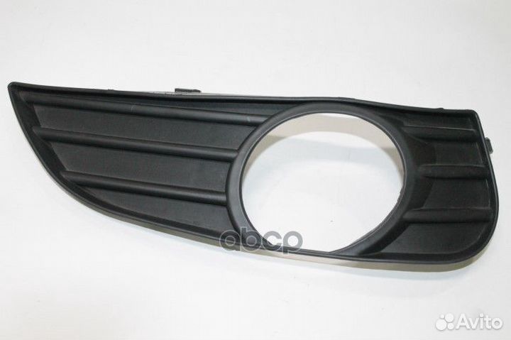 Вставка под птф правая 101800611401 geely