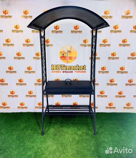 Мангал с крышей