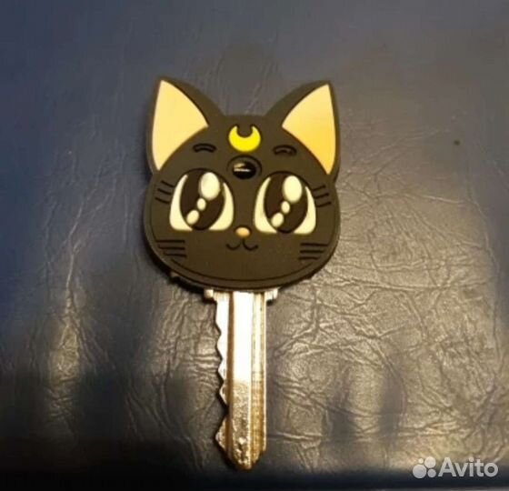 Брелок, чехол на ключи