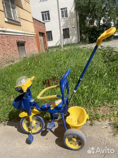 Детский велосипед с ручкой