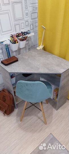 Стол письменный