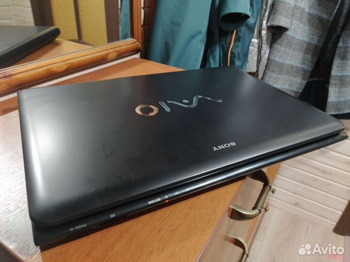 Sony Core i5/8GB/AMD7650/SSD 240/17.3'