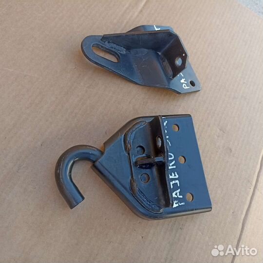 Буксировочный крюк и проушина Pajero Sport 3 L200