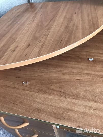 Продам компьютерный стол компьютерный