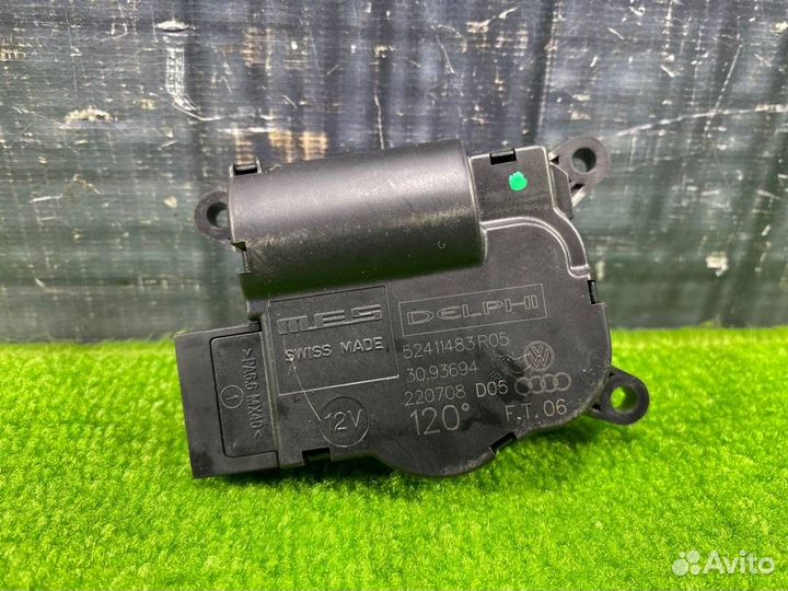 Мотор заслонки печки Audi Q7 4L BAR 2008