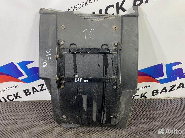 1659254 Подкрылок левый Daf XF106