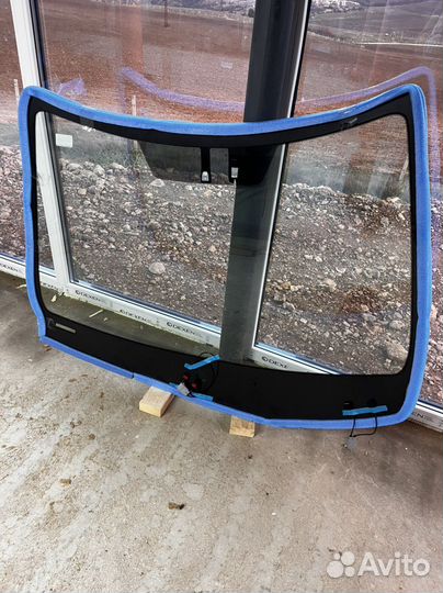 Лобовое стекло Lexus RX