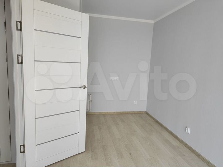 2-к. квартира, 56 м², 8/10 эт.