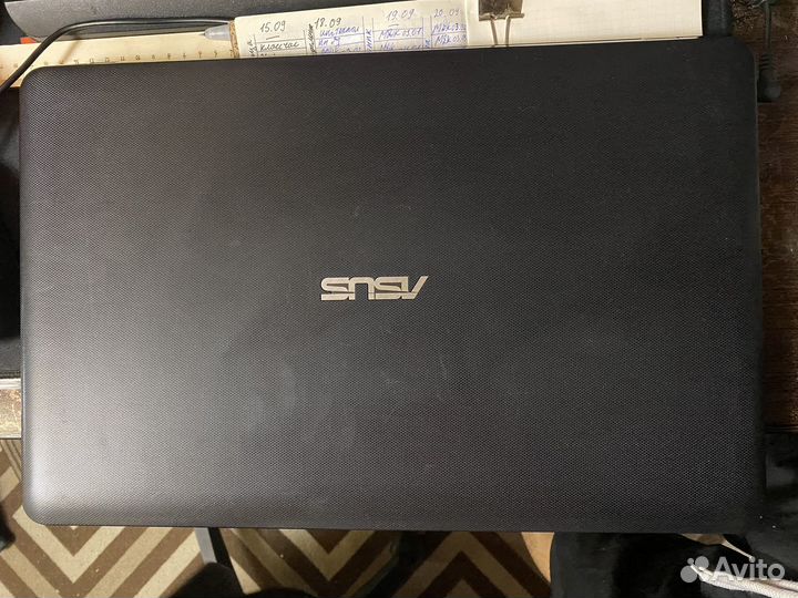 17 дюймов Asus X751M