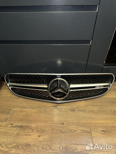 Решетка радиатора Mercedes S coupe 63 AMG C217