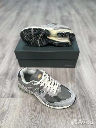 Кроссовки New Balance 2002r grey