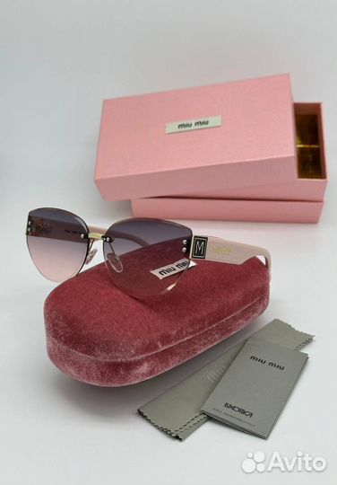 Солнцезащитные очки miu miu