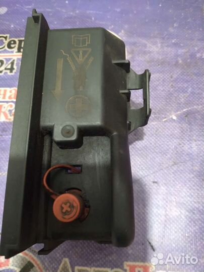 Крышка блока предохранитель форд транзит