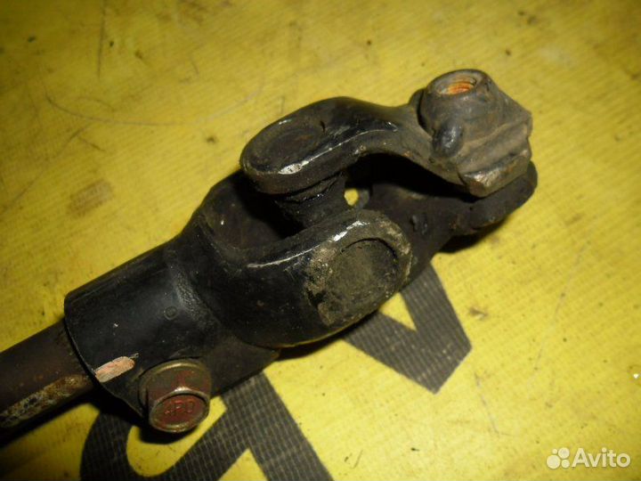 Рулевой карданчик Toyota Corolla AE114