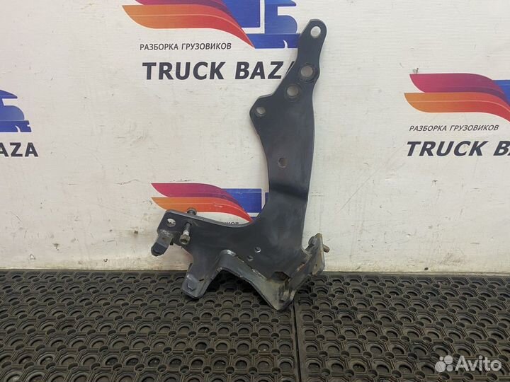 Кронштейн бампера левый Scania 5-series