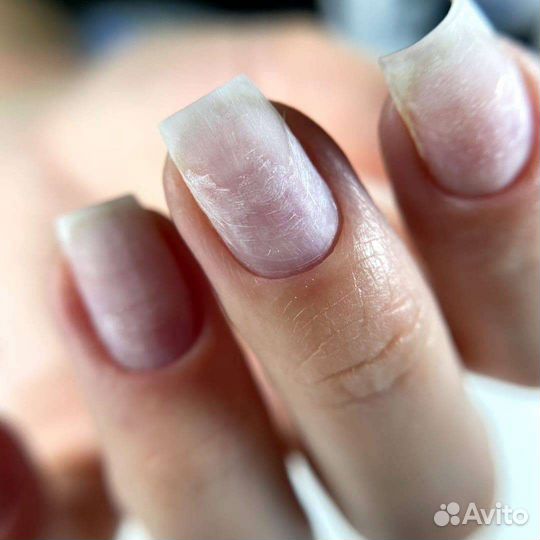 Маникюр,педикюр,гель-лак
