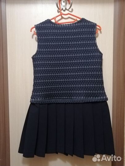 Оригинальный школьный сарафан