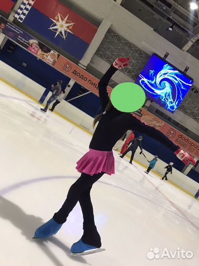 Тренировочный костюм для фигурного катания