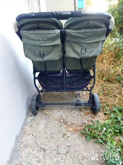 Коляска для двойни