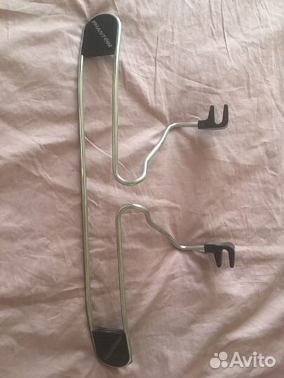 Вешалка плечики в авто