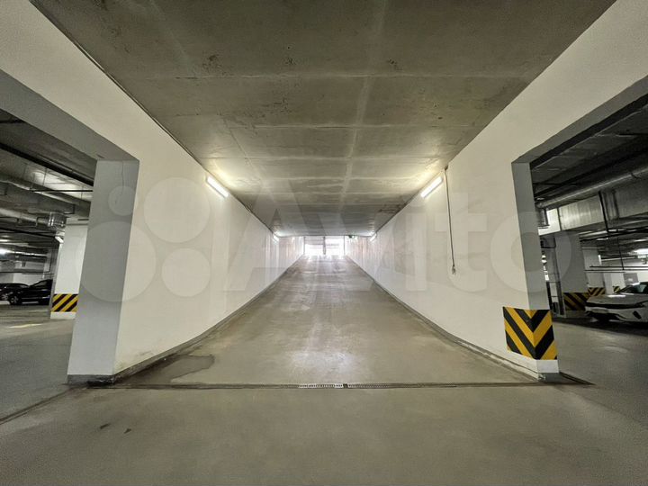 Машиноместо, 17 м²