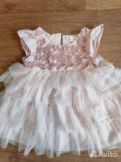 Нарядные вещи на девочку 9-12 месяцев