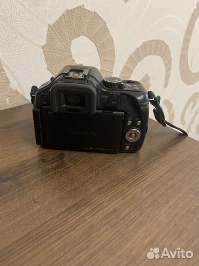 Зеркальный фотоаппарат