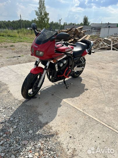 Ямаха fzs 600