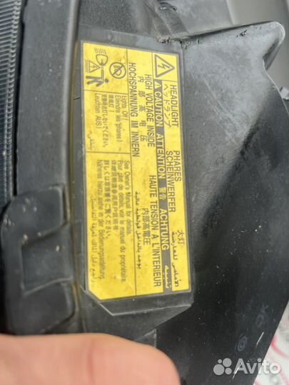 Фара на prius 20