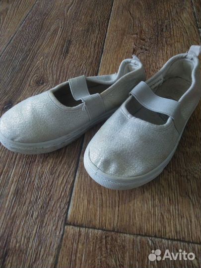 Обувь для девочки