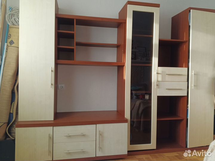 Стенка горка в гостиную бу