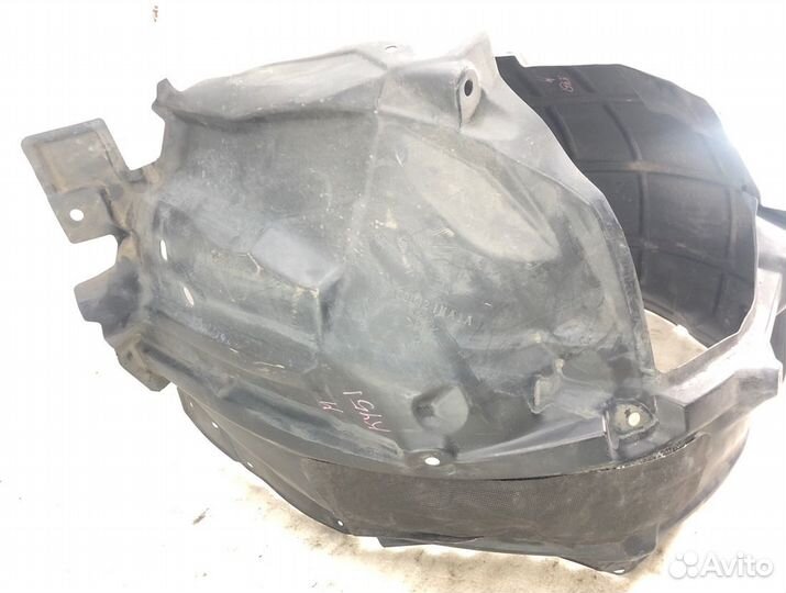 Подкрылок передний правый Nissan Fuga KY51 VQ37VHR