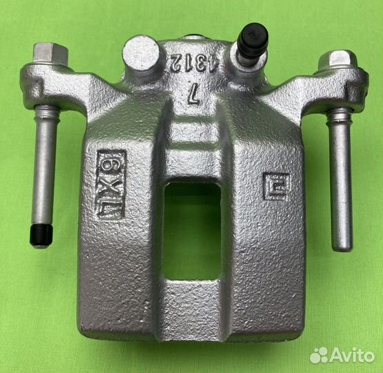 Infinity FX Murano тормозной суппорт