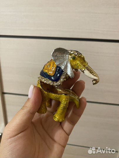 Статуэтка шкатулка слон