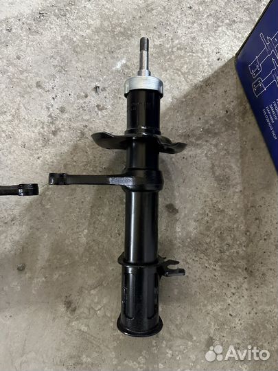 Передние стойки