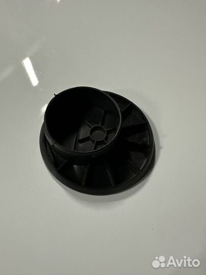 Заглкшка с логотипом на руль ваз 2121 urban