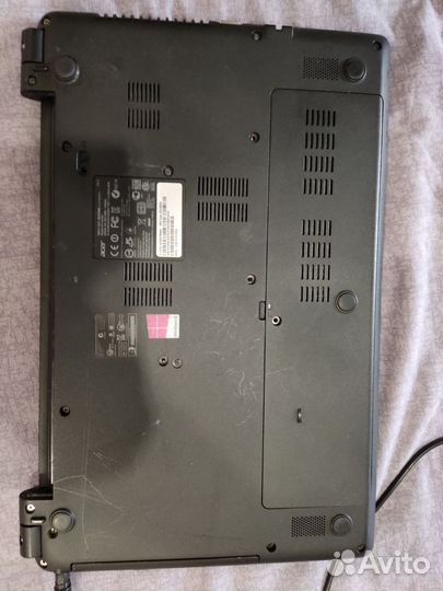 Acer E1-572G