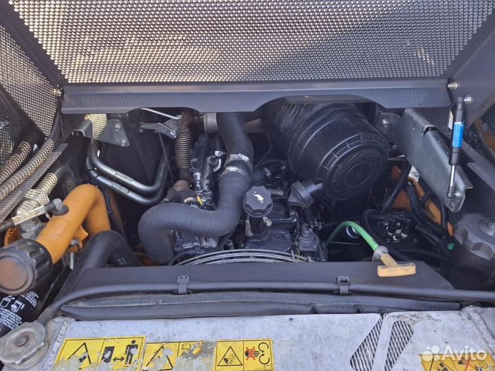 Мини-погрузчик Case SV250, 2019