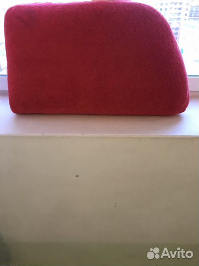 Большая подушка для дивана Красная