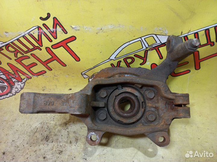 Кулак поворотный передний правый Nissan Teana J31