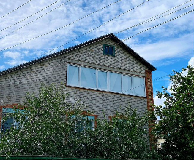 Дом 200 м² на участке 15 сот.