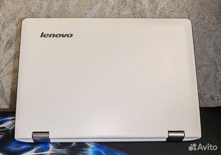 Ноутбук Lenovo yoga 300