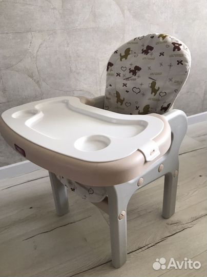 Детский стульчик для кормления