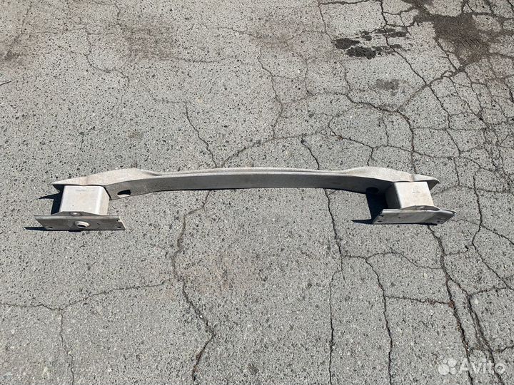 Усилитель заднего бампера Opel Astra J седан