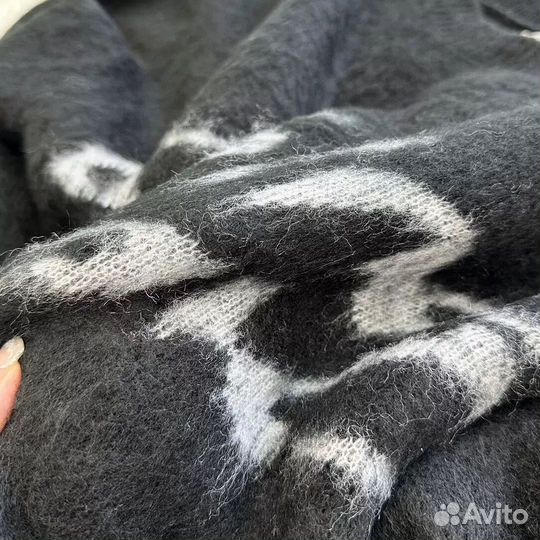 Saint laurent свитер