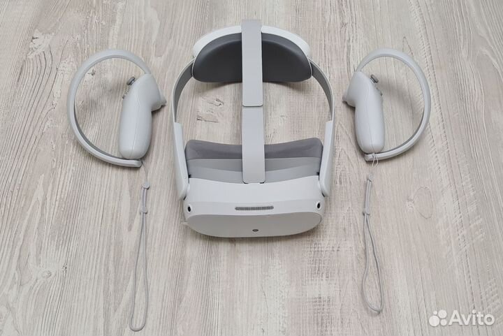 Pico 4 vr шлем + 50 игр