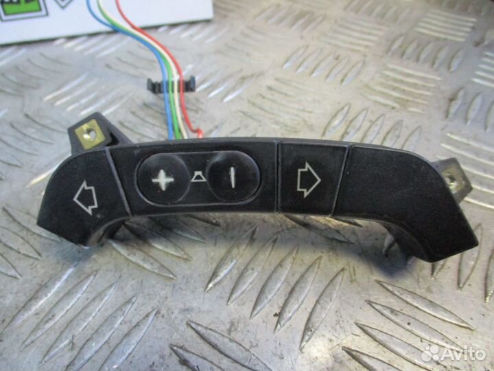 Кнопки мульти руля Бмв 5 е39 1998г