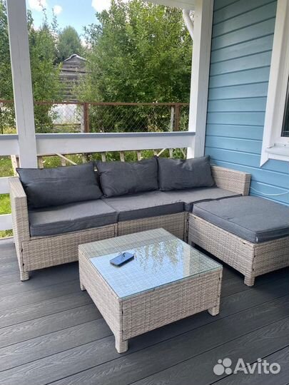 Лаунж зона из искусственного ротанга